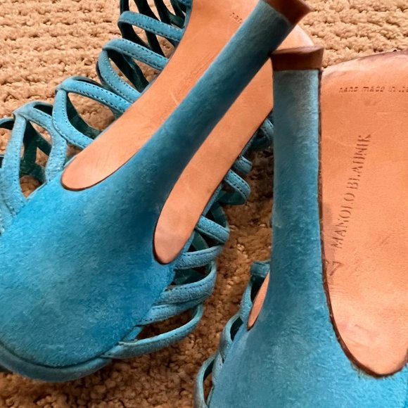 Baby's got MANOLO BLAHNIK  Teal Suede Multistrap Sandals Size: 7 | IT 37 - Picture 4 of 9